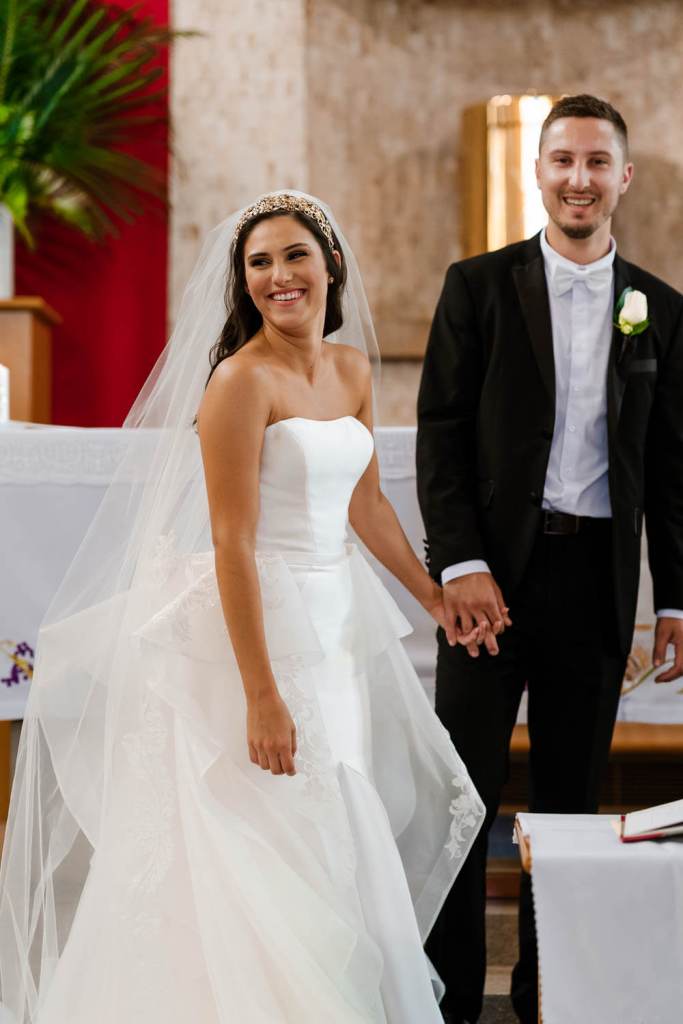 ALLSAINTS-CATHOLIC-CHURCH-LIVERPOOL-SYDNEY-WEDDING-PHOTOGRAPHY-ANELLOWEDDINGS-SMILING-COUPLE
