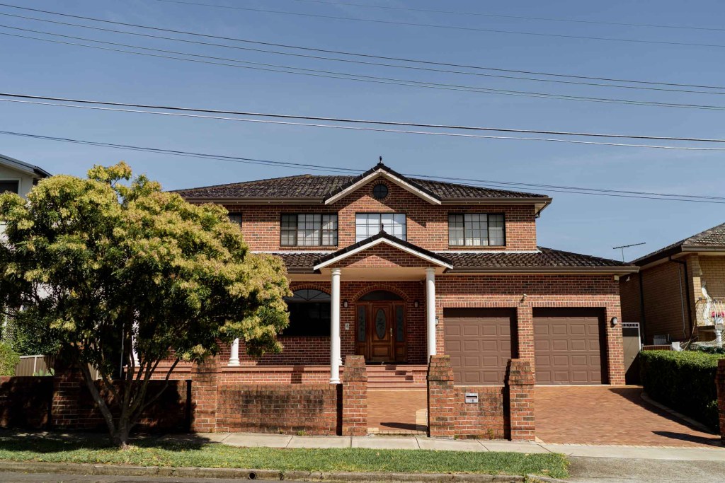 ANELLOWEDDINGS-SYDNEY-CANDID-PHOTOGRAPHER-BRIDES-HOUSE