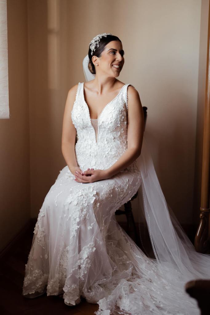 ANELLOWEDDINGS-SYDNEY-CANDID-PHOTOGRAPHER-BRIDES-HOUSE-DREAMY-BRIDE