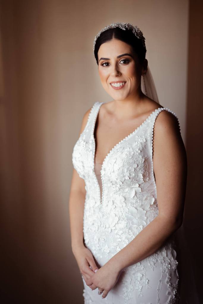 ANELLOWEDDINGS-SYDNEY-CANDID-PHOTOGRAPHER-BRIDES-HOUSE-BRIDE-POSES