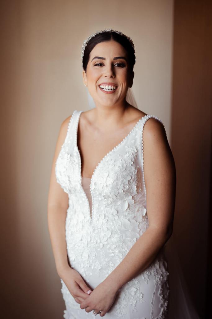 ANELLOWEDDINGS-SYDNEY-CANDID-PHOTOGRAPHER-BRIDES-HOUSE-TIMELESS-BRIDE