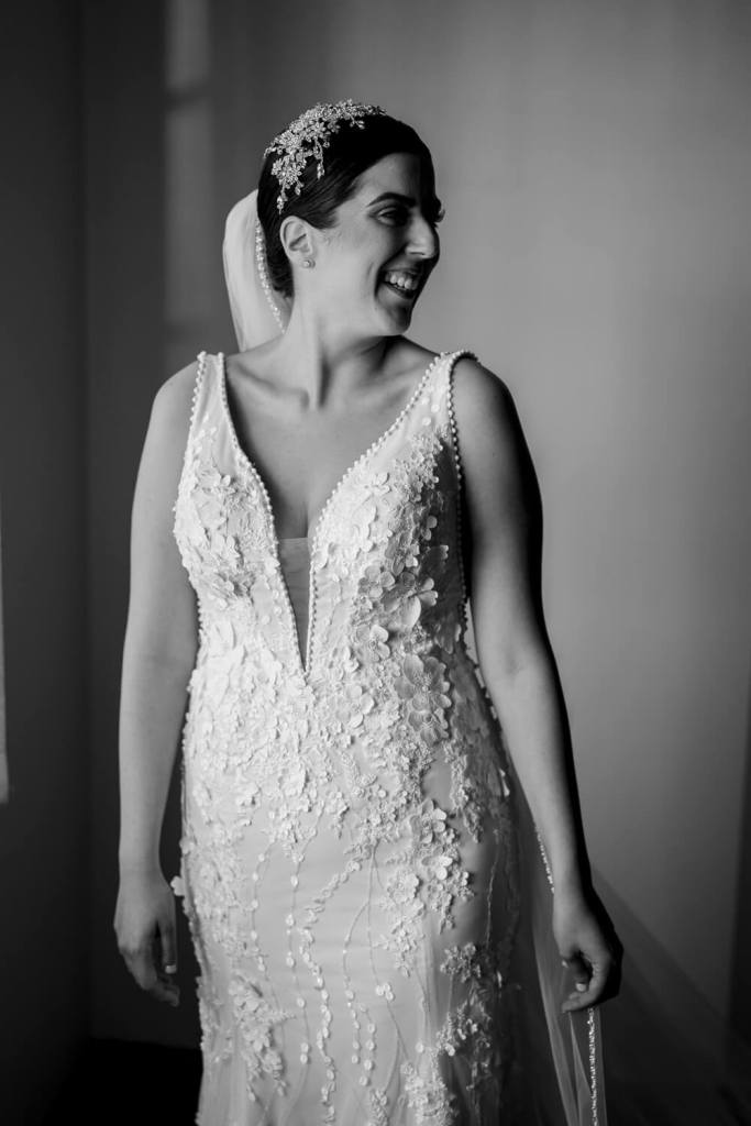 ANELLOWEDDINGS-SYDNEY-CANDID-PHOTOGRAPHER-BRIDES-HOUSE-BLACK-AND-WHITE-BRIDE