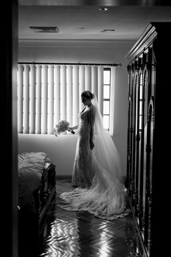 ANELLOWEDDINGS-SYDNEY-CANDID-PHOTOGRAPHER-BRIDES-HOUSE-MOODY-TONES-DETAILS