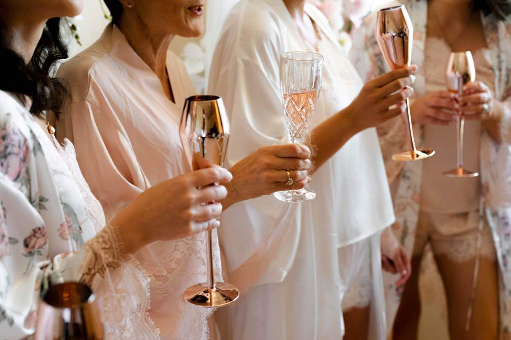 ANELLOWEDDINGS-SYDNEY-CANDID-PHOTOGRAPHER-WEDDING-GLASSES