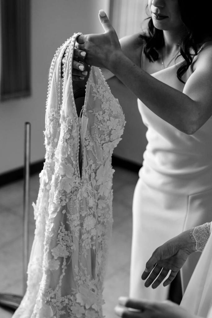 ANELLOWEDDINGS-SYDNEY-CANDID-PHOTOGRAPHER-BRIDESMAIDS-COUTURE-DRESS