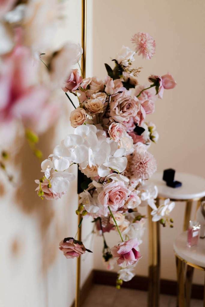 ANELLOWEDDINGS-SYDNEY-CANDID-PHOTOGRAPHER-WEDDING-HOME-SETUP