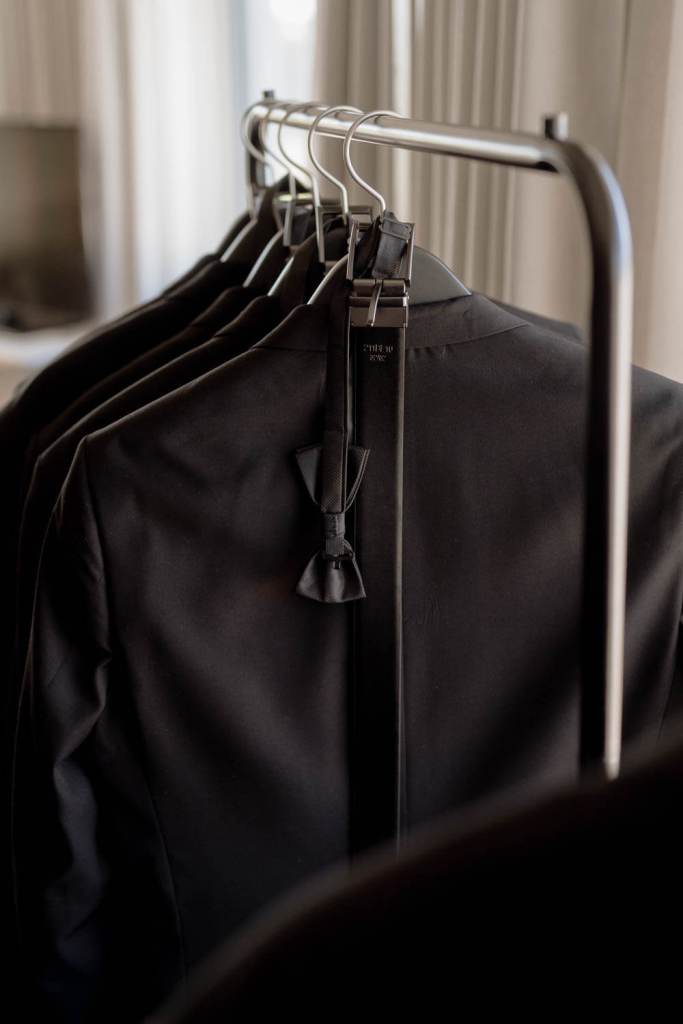 ANELLOWEDDINGS-SYDNEY-WEDDINGS-WILLIAM-INGLIS-HOTEL-GROOMS-SETUP