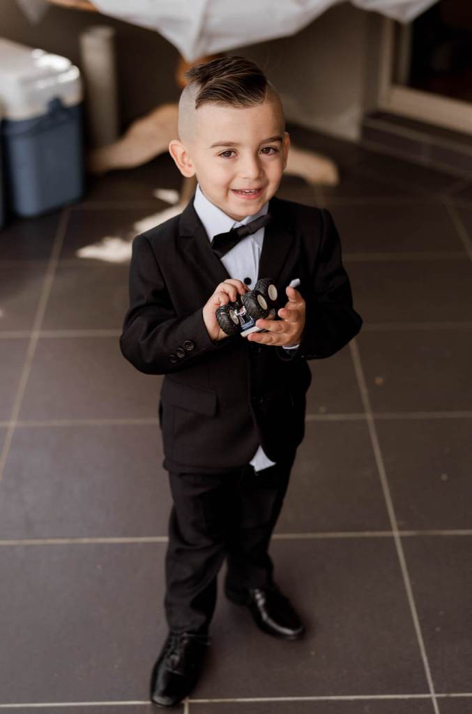 ANELLOWEDDINGS-SYDNEY-PAGEBOY-SUITS