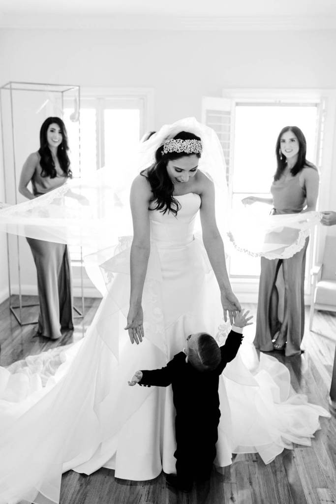 SYDNEY-WEDDING-PHOTOGRAPHY-CLASSIC-BRIDESMAIDS-WEDDING-PAGE-BOY-MOMENT
