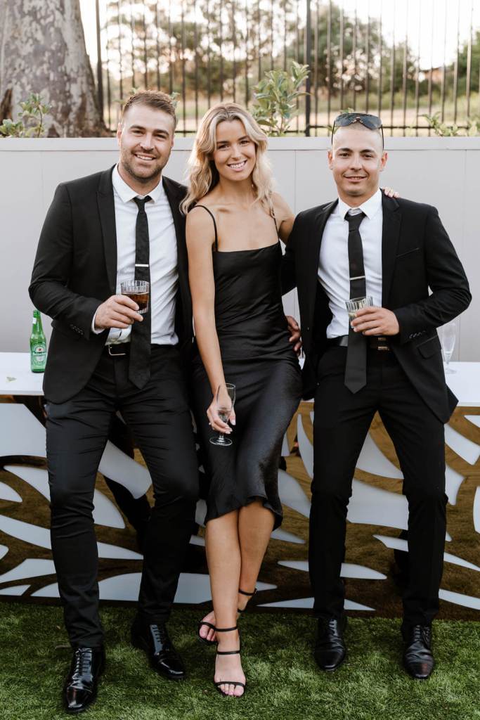 NOVELLA-ON-THE-PARK-ABBOTSBURY-SYDNEY-WEDDING-PHOTOGRAPHER-ANELLOWEDDINGS-GUEST-PHOTOS