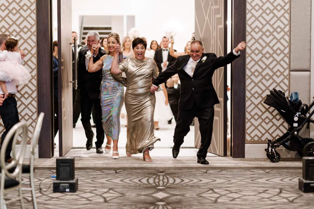 NOVELLA-ON-THE-PARK-ABBOTSBURY-SYDNEY-WEDDING-PHOTOGRAPHER-ANELLOWEDDINGS-WEDDING-ENTRANCE-IDEAS