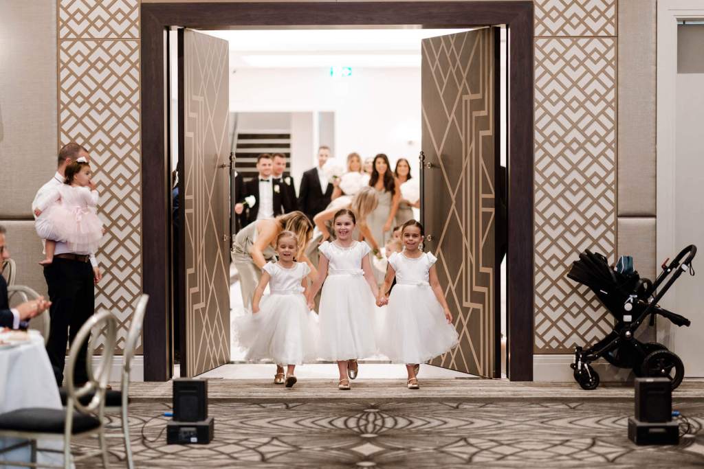 NOVELLA-ON-THE-PARK-ABBOTSBURY-SYDNEY-WEDDING-PHOTOGRAPHER-ANELLOWEDDINGS-WEDDING-ENTRANCE-IDEAS