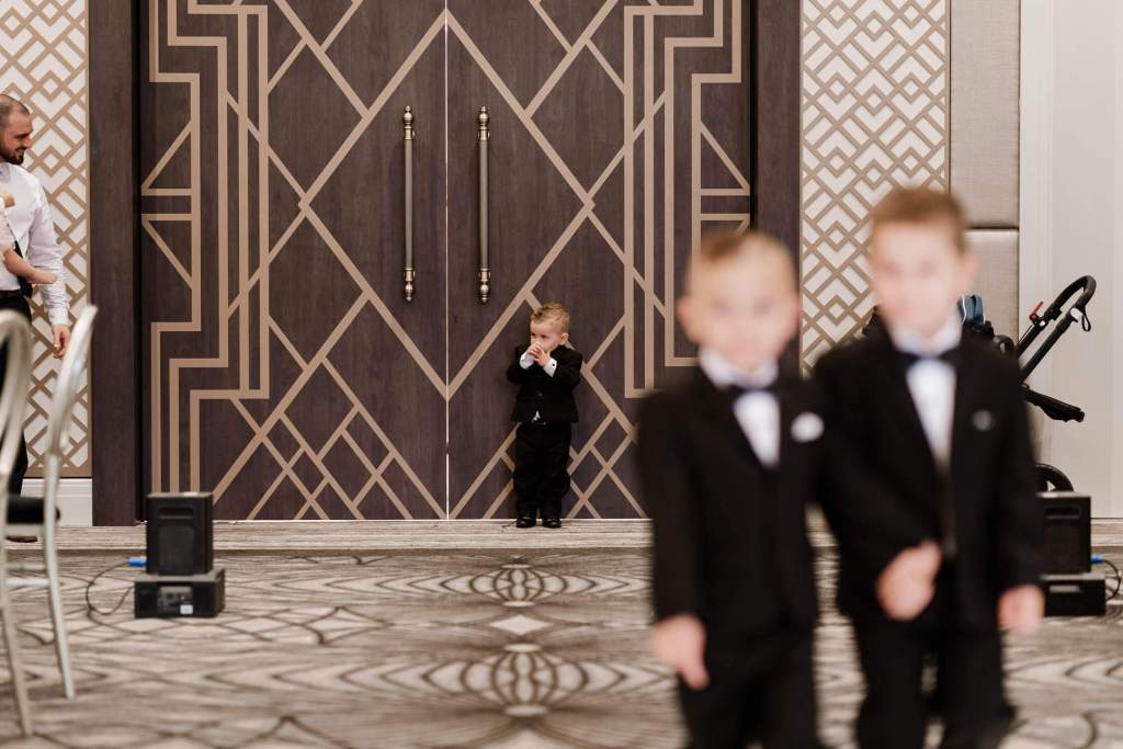 NOVELLA-ON-THE-PARK-ABBOTSBURY-SYDNEY-WEDDING-PHOTOGRAPHER-ANELLOWEDDINGS-WEDDING-ENTRANCE-IDEAS