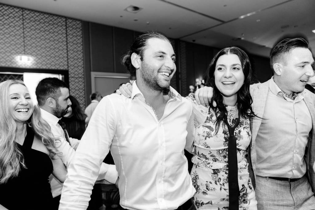 NOVELLA-ON-THE-PARK-ABBOTSBURY-SYDNEY-WEDDING-PHOTOGRAPHER-ANELLOWEDDINGS-GUESTS-DANCING