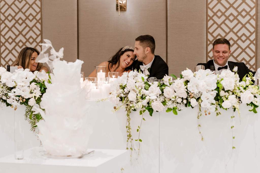 NOVELLA-ON-THE-PARK-ABBOTSBURY-SYDNEY-WEDDING-PHOTOGRAPHER-ANELLOWEDDINGS-SMILING-COUPLE