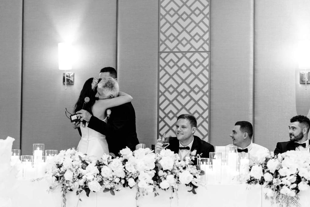 NOVELLA-ON-THE-PARK-ABBOTSBURY-SYDNEY-WEDDING-PHOTOGRAPHER-ANELLOWEDDINGS-HUG