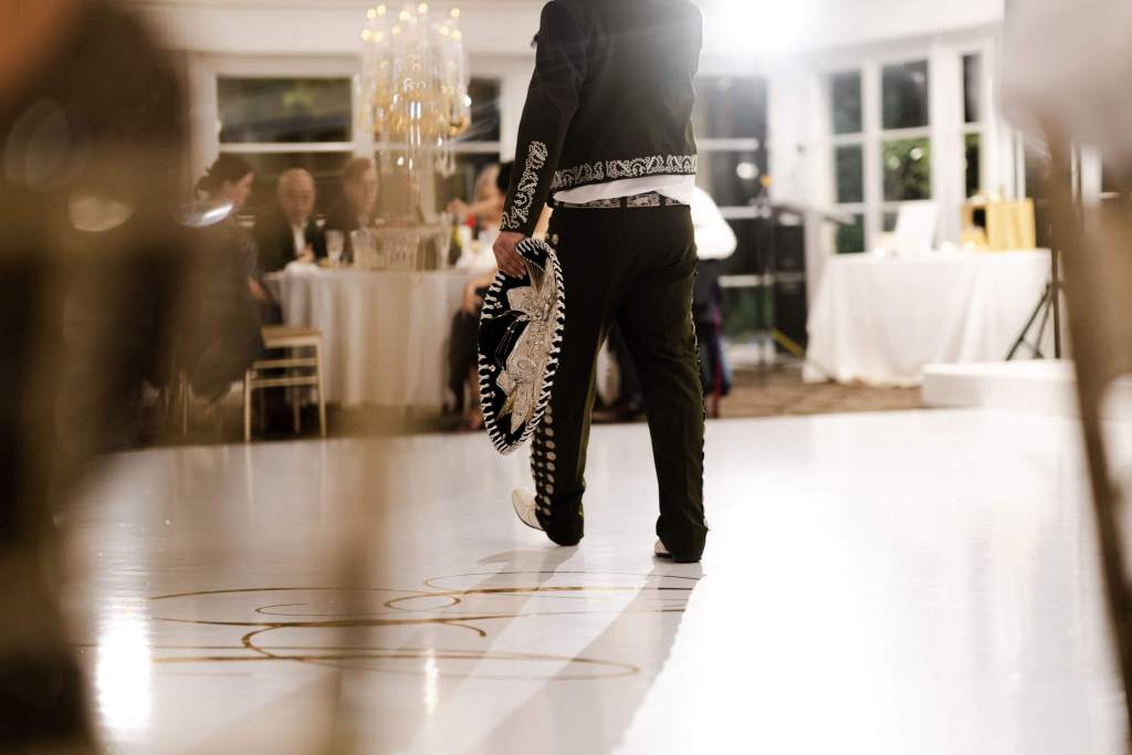 OATLANDS-HOUSE-GARDEN-NAVARRA-VENUES-SYDNEY-WEDDING-PHOTOGRAPHER-ANELLOWEDDINGS-MARIACHI-BAND-SYDNEY