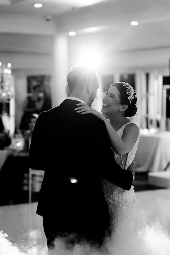OATLANDS-HOUSE-GARDEN-NAVARRA-VENUES-SYDNEY-WEDDING-PHOTOGRAPHER-ANELLOWEDDINGS-ICE-FIRST-DANCE