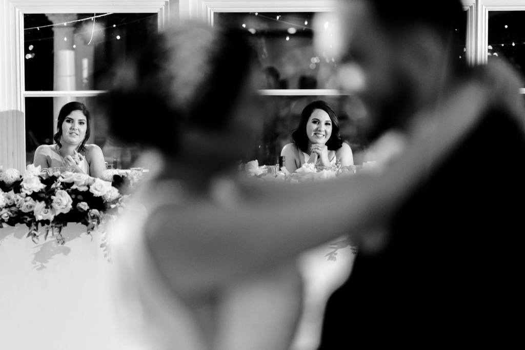 OATLANDS-HOUSE-GARDEN-NAVARRA-VENUES-SYDNEY-WEDDING-PHOTOGRAPHER-ANELLOWEDDINGS-FIRST-DANCE