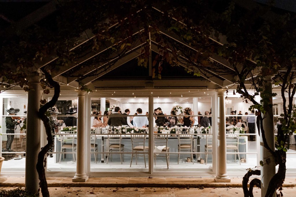 OATLANDS-HOUSE-GARDEN-NAVARRA-VENUES-SYDNEY-WEDDING-PHOTOGRAPHER-ANELLOWEDDINGS-SYDNEY-GARDEN-ROOM