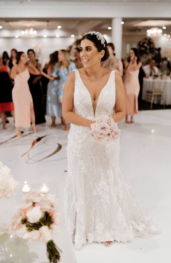 OATLANDOATLANDS-HOUSE-GARDEN-NAVARRA-VENUES-SYDNEY-WEDDING-PHOTOGRAPHER-ANELLOWEDDINGS-SYDNEY-BOUQUET-THROWS-HOUSE-GARDEN-NAVARRA-VENUES-SYDNEY-WEDDING-PHOTOGRAPHER-ANELLOWEDDINGS-SYDNEY-GARTER-THROW