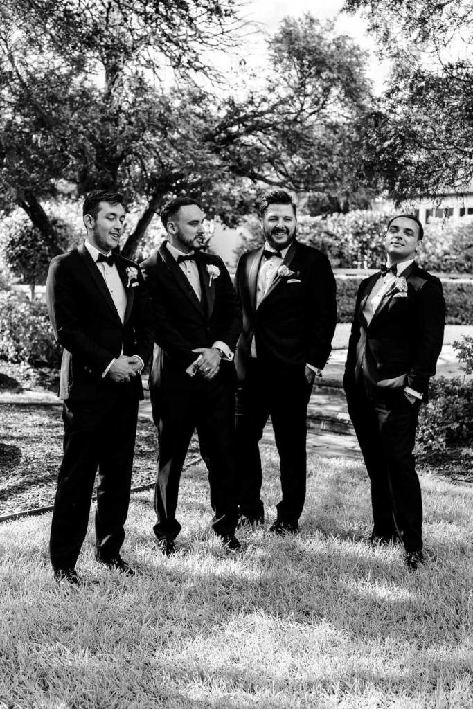 OATLANDS-HOUSE-NAVARRA-VENUES--SYDNEY-WEDDING-PHOTOGRAPHER-ANELLOWEDDINGS-GROOMSMAN