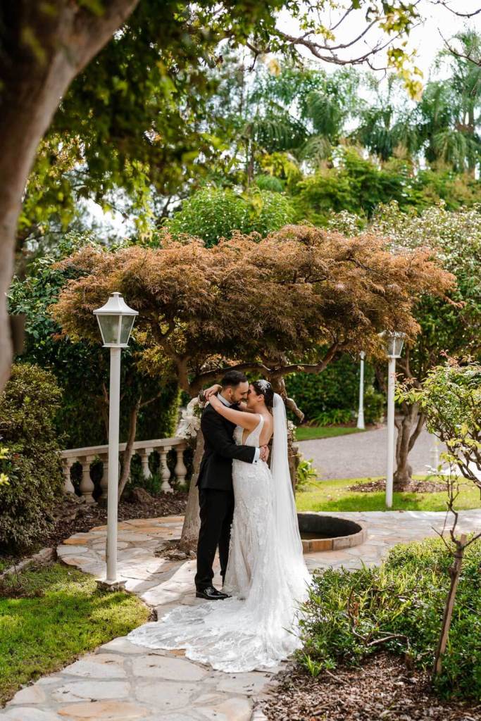 OATLANDS-HOUSE-NAVARRA-VENUES--SYDNEY-WEDDING-PHOTOGRAPHER-ANELLOWEDDINGS-WEDDING-PHOTOGRAPHY-LOCATIONS