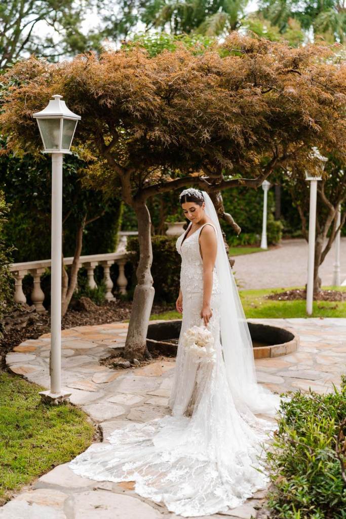 OATLANDS-HOUSE-NAVARRA-VENUES--SYDNEY-WEDDING-PHOTOGRAPHER-ANELLOWEDDINGS-BRIDAL-HAIR-IDEAS