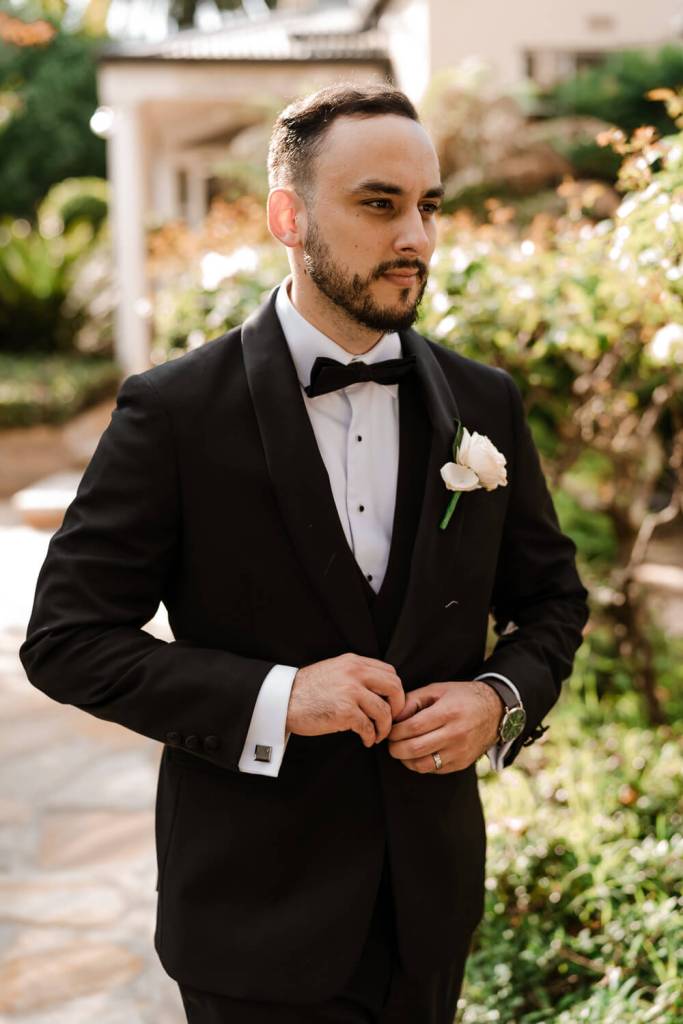 OATLANDS-HOUSE-NAVARRA-VENUES--SYDNEY-WEDDING-PHOTOGRAPHER-ANELLOWEDDINGS-GQSHOOT-GROOM