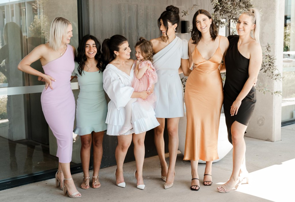 PECA-RESTARAUNT-GLEDSWOOD-HILLS-ENGAGEMENT-LOCATION-ANELLOWEDDINGS-PECA-RESTARAUNT-GLEDSWOOD-HILLS-ENGAGEMENT-LOCATION-ANELLOWEDDINGS-BRIDESMAIDS