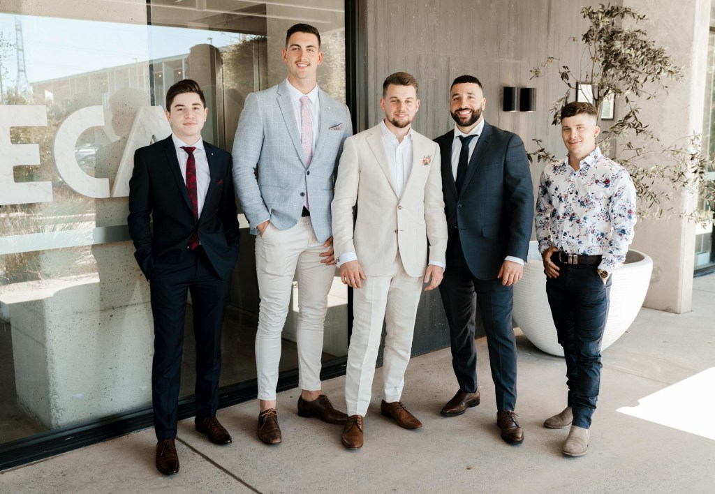 PECA-RESTARAUNT-GLEDSWOOD-HILLS-ENGAGEMENT-LOCATION-ANELLOWEDDINGS-PECA-RESTARAUNT-GLEDSWOOD-HILLS-ENGAGEMENT-LOCATION-ANELLOWEDDINGS-GROOMSMAN