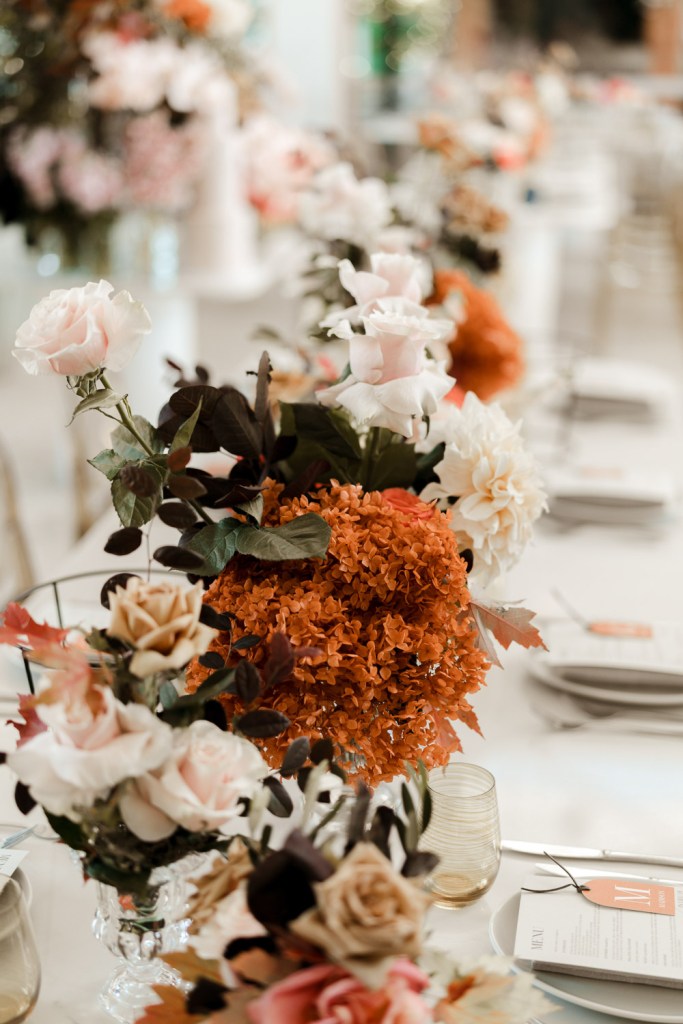 PECA-RESTARAUNT-GLEDSWOOD-HILLS-ENGAGEMENT-LOCATION-ANELLOWEDDINGS-FLORALS
