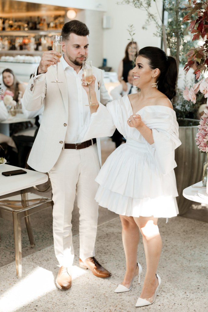 PECA-RESTARAUNT-GLEDSWOOD-HILLS-ENGAGEMENT-LOCATION-ANELLOWEDDINGS-PECA-RESTARAUNT-GLEDSWOOD-HILLS-ENGAGEMENT-LOCATION-ANELLOWEDDINGS-DRINKING