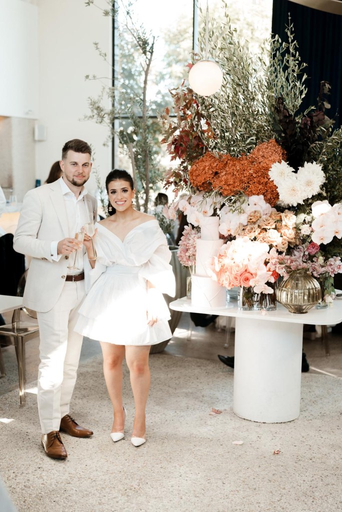 PECA-RESTARAUNT-GLEDSWOOD-HILLS-ENGAGEMENT-LOCATION-ANELLOWEDDINGS-PECA-RESTARAUNT-GLEDSWOOD-HILLS-ENGAGEMENT-LOCATION-ANELLOWEDDINGS-DRINKING