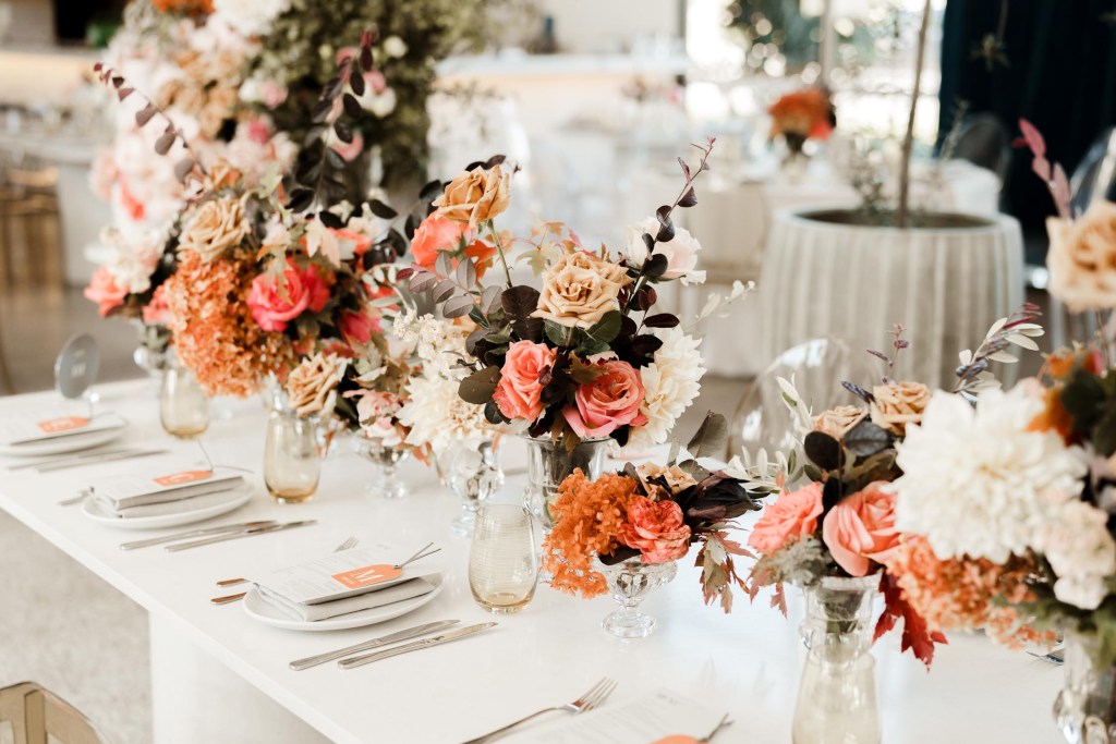 PECA-RESTARAUNT-GLEDSWOOD-HILLS-ENGAGEMENT-LOCATION-ANELLOWEDDINGS-FLORAL-ARRANGEMENTS