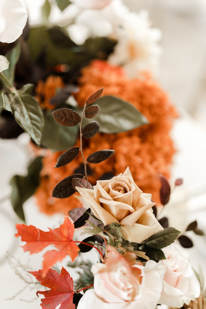 PECA-RESTARAUNT-GLEDSWOOD-HILLS-ENGAGEMENT-LOCATION-ANELLOWEDDINGS-FLORALS