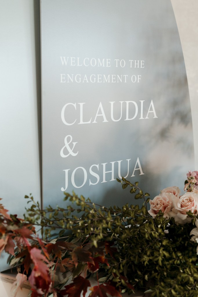 PECA-RESTARAUNT-GLEDSWOOD-HILLS-ENGAGEMENT-LOCATION-ANELLOWEDDINGS-WELCOME-SIGN