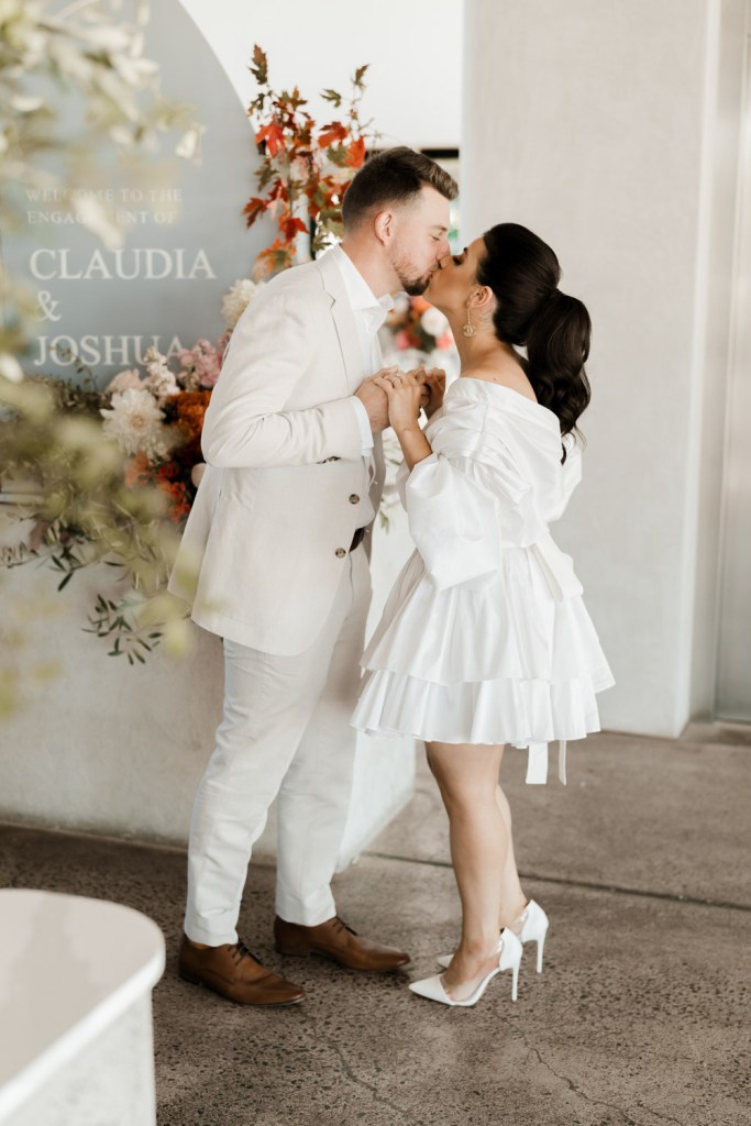 PECA-RESTARAUNT-GLEDSWOOD-HILLS-ENGAGEMENT-LOCATION-ANELLOWEDDINGS-BRIDE-GROOM-FIANCE