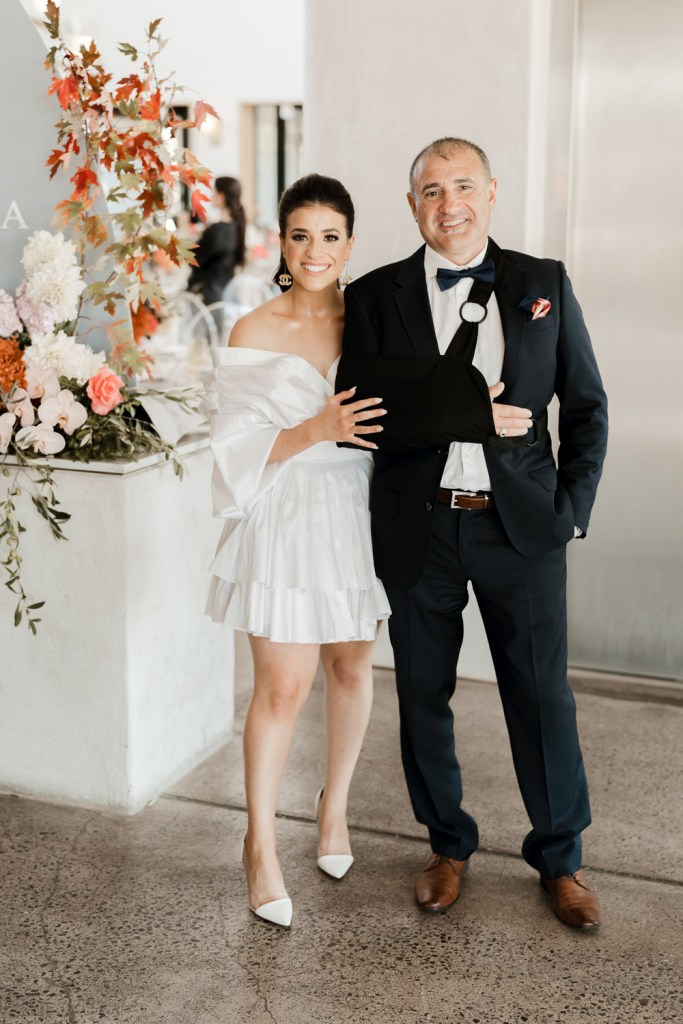 PECA-RESTARAUNT-GLEDSWOOD-HILLS-ENGAGEMENT-LOCATION-ANELLOWEDDINGS-FAMILY-PHOTOS