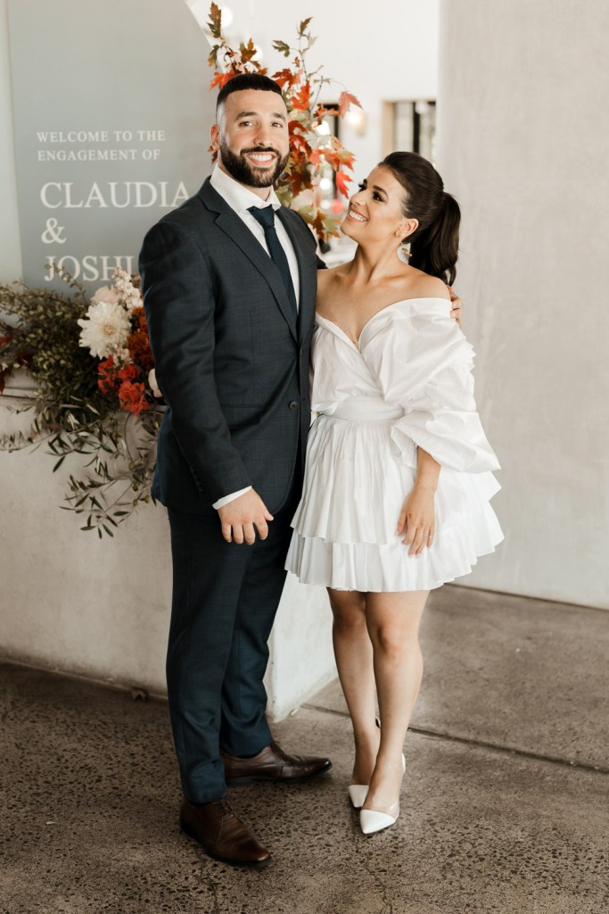 PECA-RESTARAUNT-GLEDSWOOD-HILLS-ENGAGEMENT-LOCATION-ANELLOWEDDINGS-BROTHER-SISTER