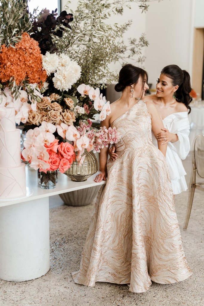 PECA-RESTARAUNT-GLEDSWOOD-HILLS-ENGAGEMENT-LOCATION-ANELLOWEDDINGS-MOTHER-DAUGHTER