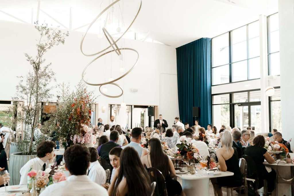 PECA-RESTARAUNT-GLEDSWOOD-HILLS-ENGAGEMENT-LOCATION-ANELLOWEDDINGS