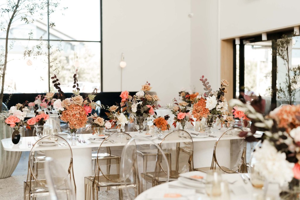 PECA-RESTARAUNT-GLEDSWOOD-HILLS-ENGAGEMENT-LOCATION-ANELLOWEDDINGS-TABLE-ARRANGEMENTS