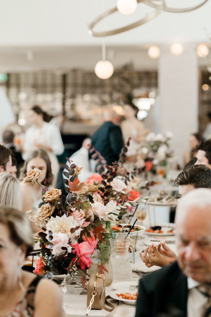 PECA-RESTARAUNT-GLEDSWOOD-HILLS-ENGAGEMENT-LOCATION-ANELLOWEDDINGS-FLORALS