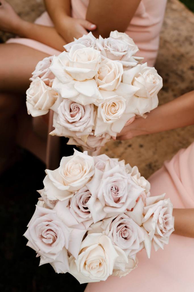 OATLANDS-HOUSE-NAVARRA-VENUES--SYDNEY-WEDDING-PHOTOGRAPHER-ANELLOWEDDINGS-LIGHT-BOUQUETS