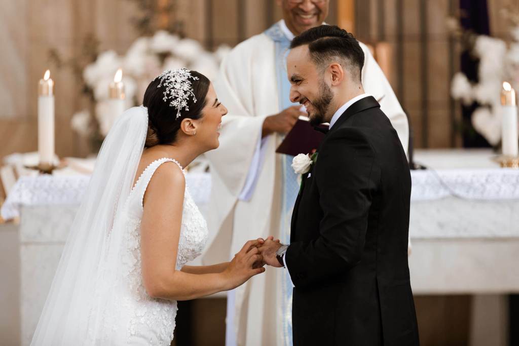 ST-PETER-CHANEL-CATHOLIC-CHURCH-BERALA-SYDNEY-WEDDING-PHOTOGRAPHER-ANELLOWEDDINGS-BRIDE-VOWS