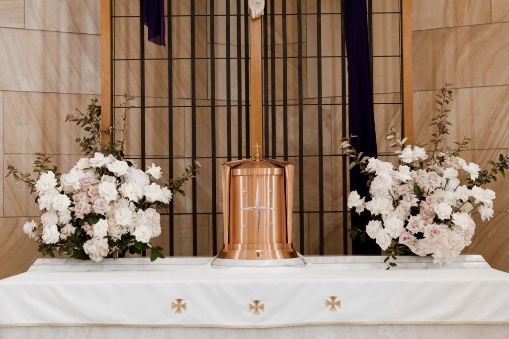 ST-PETER-CHANEL-CATHOLIC-CHURCH-BERALA-SYDNEY-WEDDING-PHOTOGRAPHER-ANELLOWEDDINGS-FLORALS