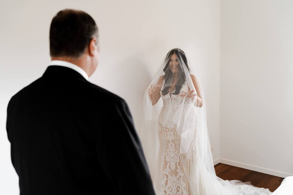 SYDNEY-WEDDING-PHOTOGRAPHER-ANELLOWEDDINGS-DAD-MOMENT