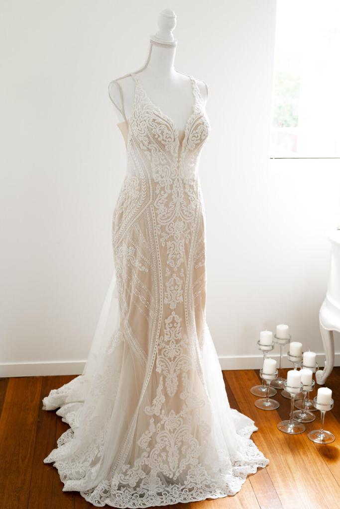 SYDNEY-WEDDING-PHOTOGRAPHER-ANELLOWEDDINGS-WEDDING-COUTURE-DRESS