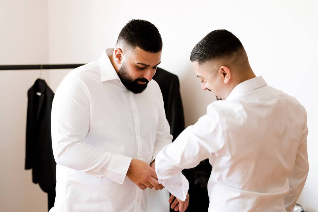 SYDNEY-WEDDING-PHOTOGRAPHER-ANELLOWEDDINGS-GROOMS-HOUSE-GROOM-AND-BEST-MAN